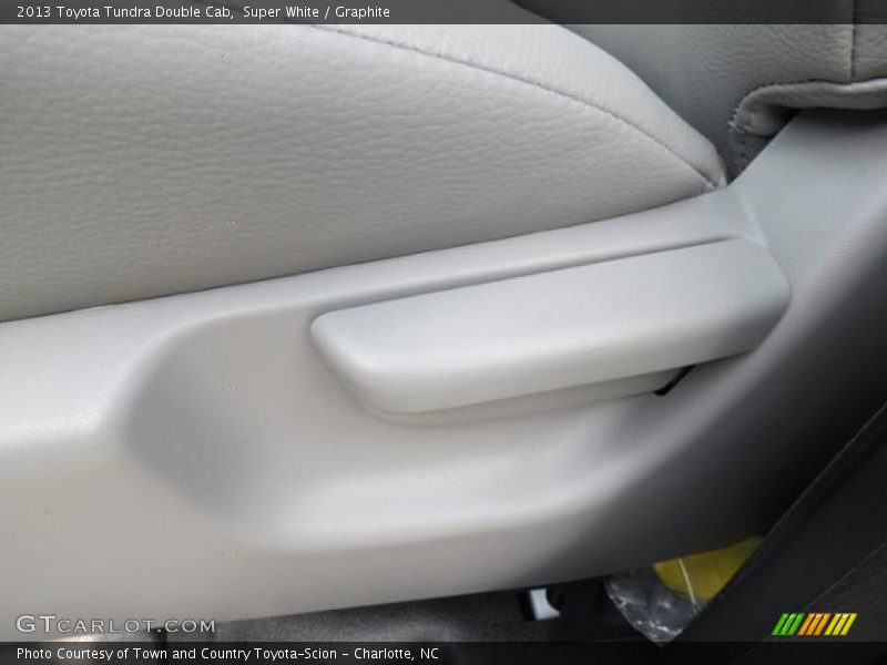 Super White / Graphite 2013 Toyota Tundra Double Cab