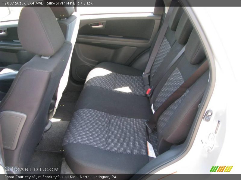Silky Silver Metallic / Black 2007 Suzuki SX4 AWD