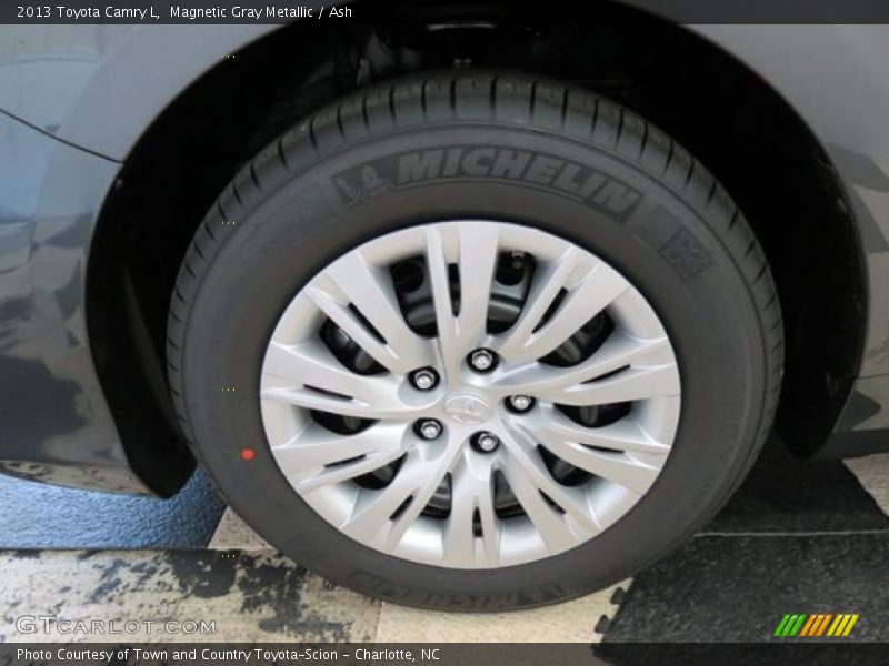 Magnetic Gray Metallic / Ash 2013 Toyota Camry L