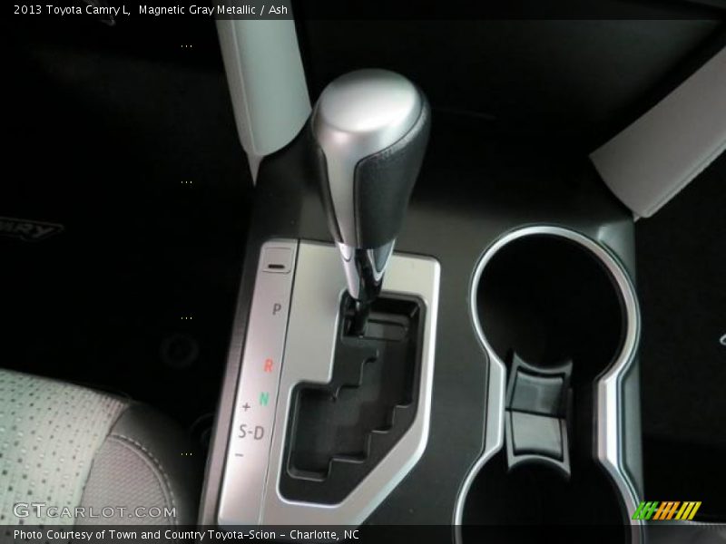 Magnetic Gray Metallic / Ash 2013 Toyota Camry L