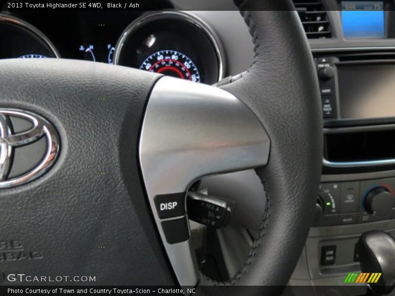 Controls of 2013 Highlander SE 4WD