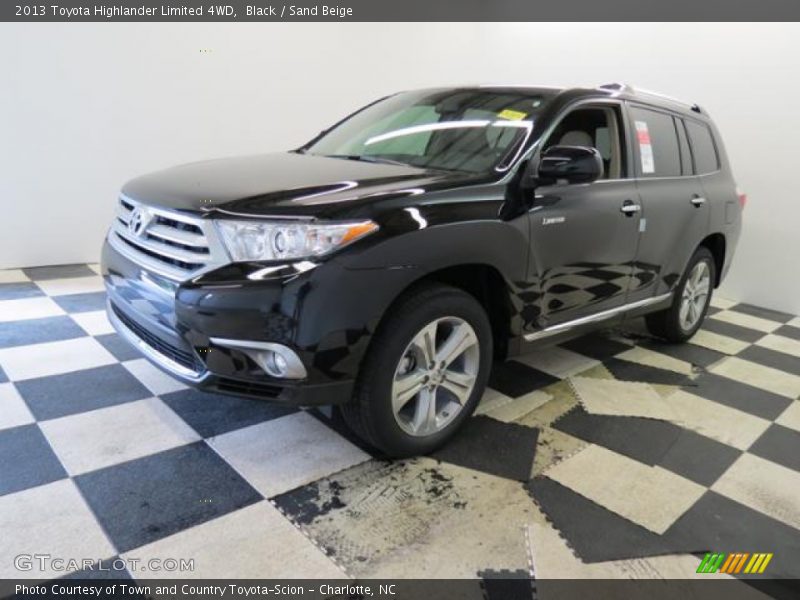 Black / Sand Beige 2013 Toyota Highlander Limited 4WD