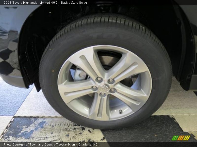 Black / Sand Beige 2013 Toyota Highlander Limited 4WD