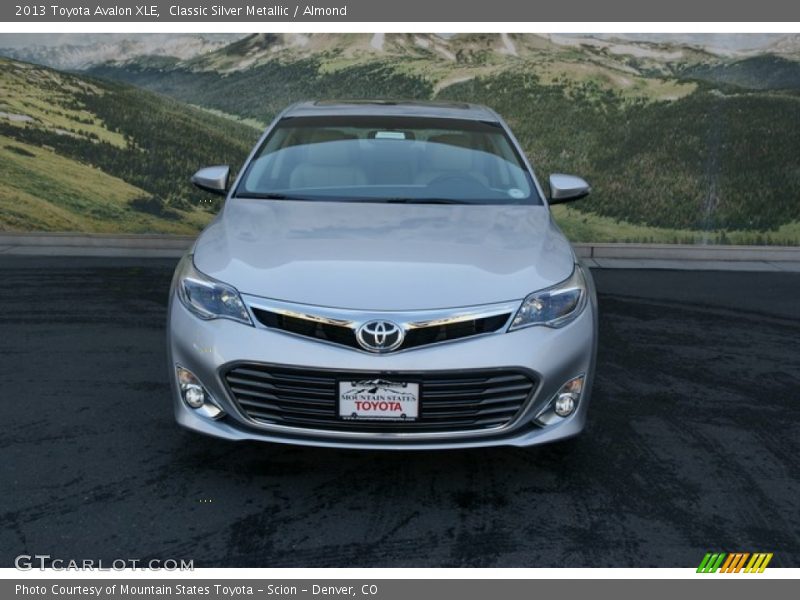 Classic Silver Metallic / Almond 2013 Toyota Avalon XLE