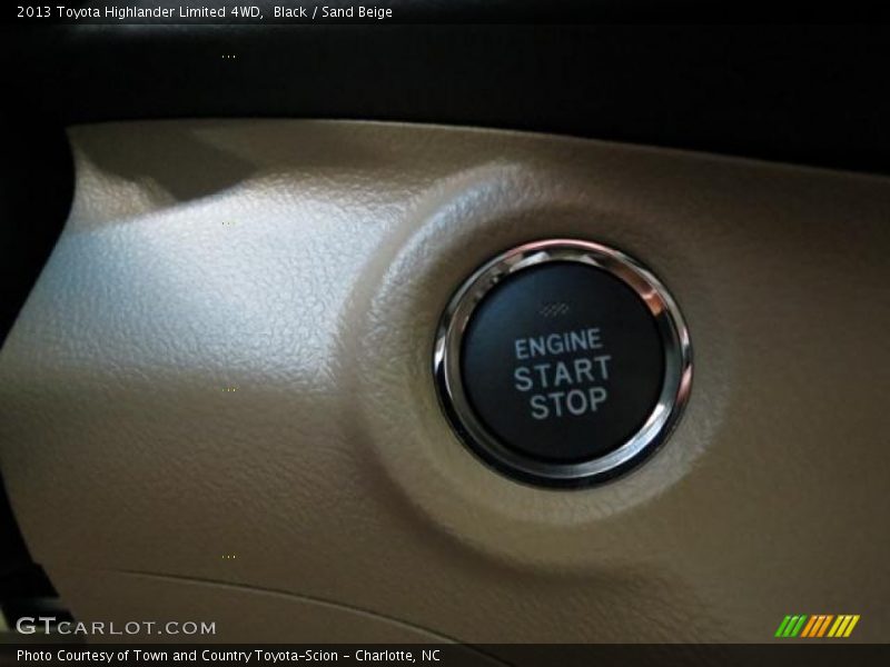 Black / Sand Beige 2013 Toyota Highlander Limited 4WD