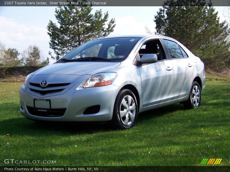Silver Streak Mica / Dark Charcoal 2007 Toyota Yaris Sedan