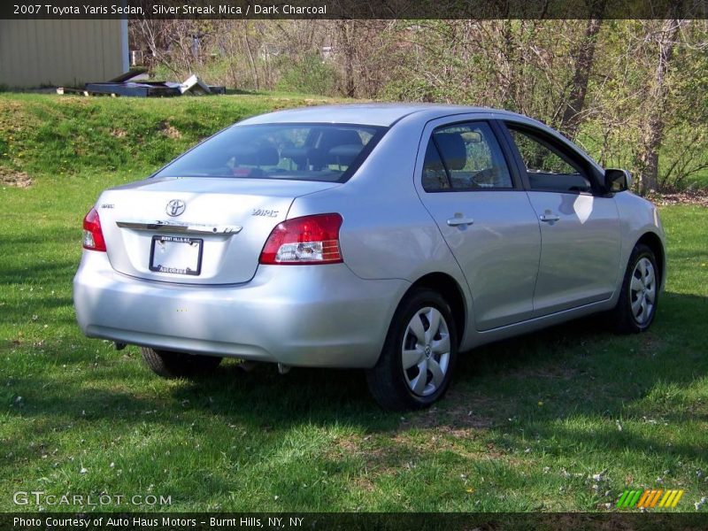 Silver Streak Mica / Dark Charcoal 2007 Toyota Yaris Sedan