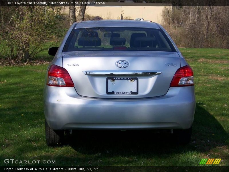 Silver Streak Mica / Dark Charcoal 2007 Toyota Yaris Sedan