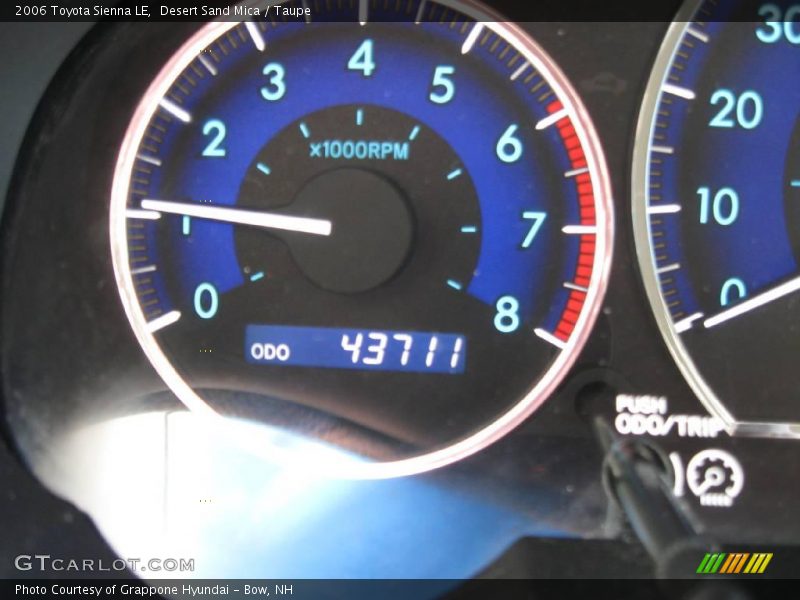 Desert Sand Mica / Taupe 2006 Toyota Sienna LE