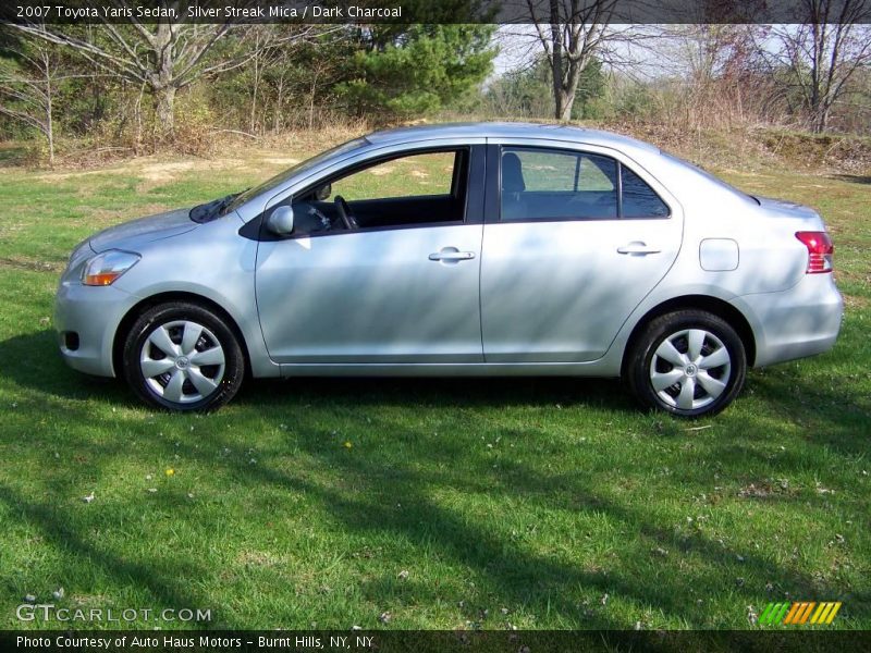 Silver Streak Mica / Dark Charcoal 2007 Toyota Yaris Sedan