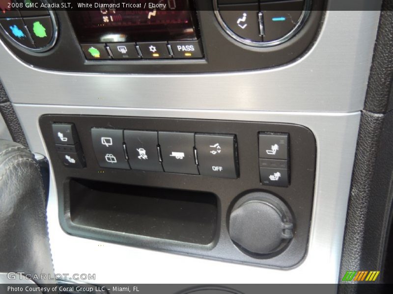 White Diamond Tricoat / Ebony 2008 GMC Acadia SLT