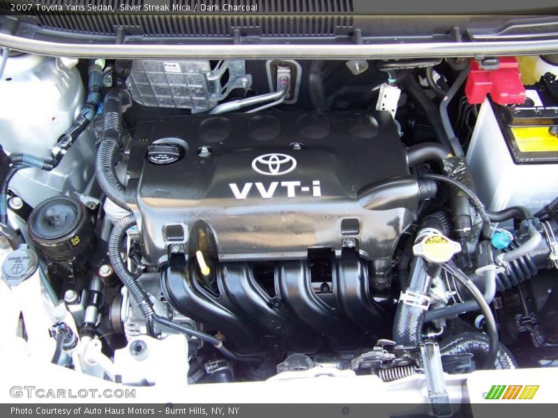 Silver Streak Mica / Dark Charcoal 2007 Toyota Yaris Sedan