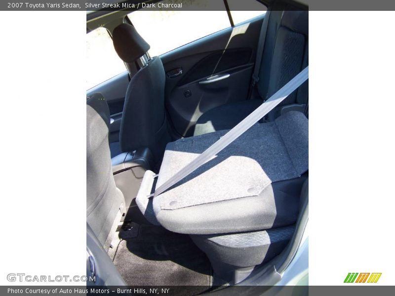Silver Streak Mica / Dark Charcoal 2007 Toyota Yaris Sedan