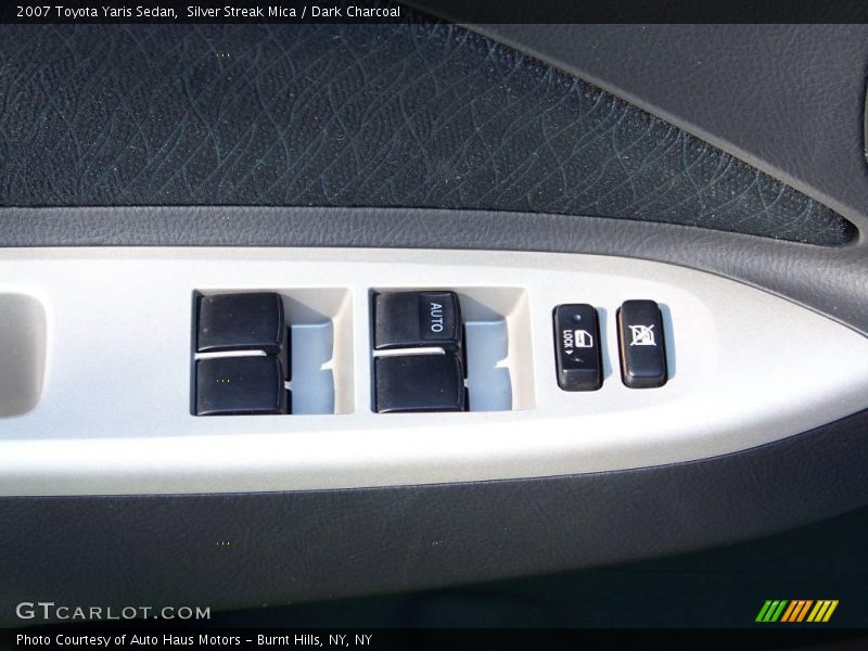 Silver Streak Mica / Dark Charcoal 2007 Toyota Yaris Sedan