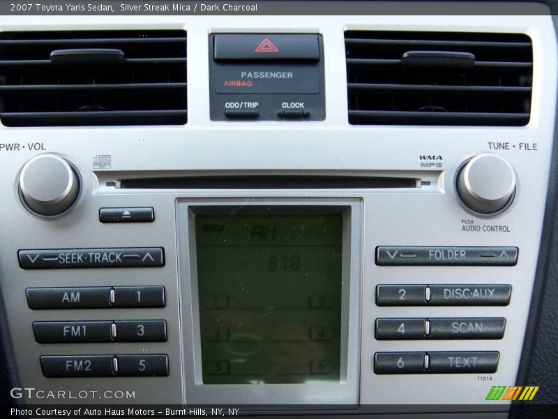 Silver Streak Mica / Dark Charcoal 2007 Toyota Yaris Sedan