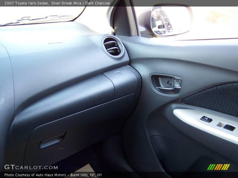 Silver Streak Mica / Dark Charcoal 2007 Toyota Yaris Sedan