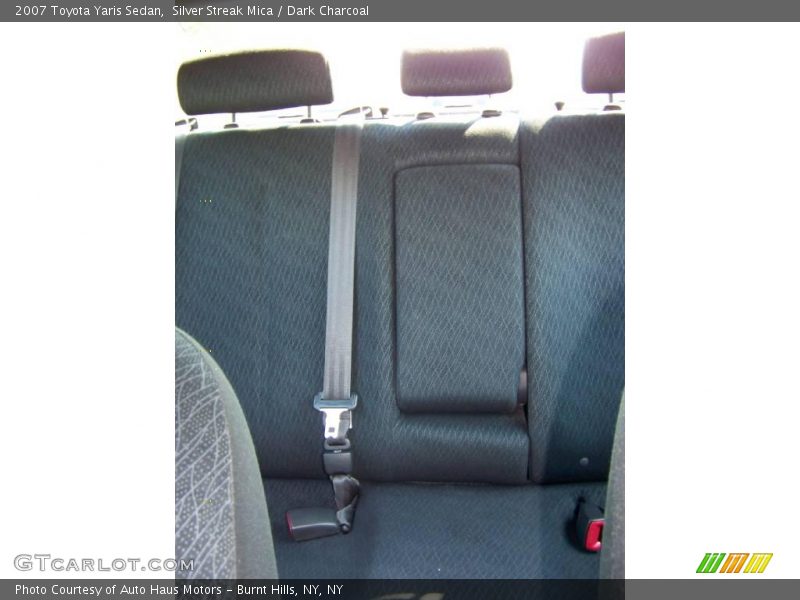 Silver Streak Mica / Dark Charcoal 2007 Toyota Yaris Sedan