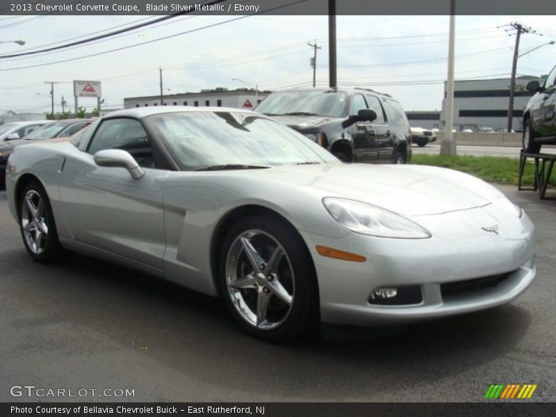 Front 3/4 View of 2013 Corvette Coupe