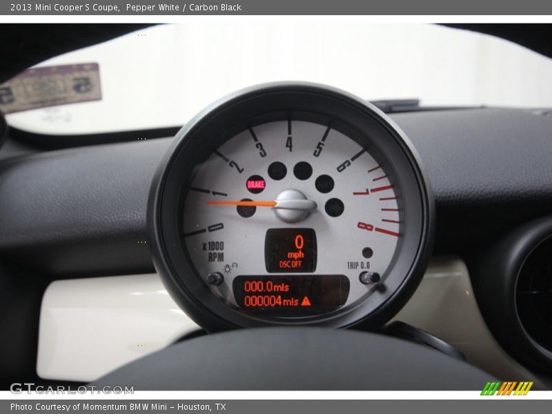 Pepper White / Carbon Black 2013 Mini Cooper S Coupe