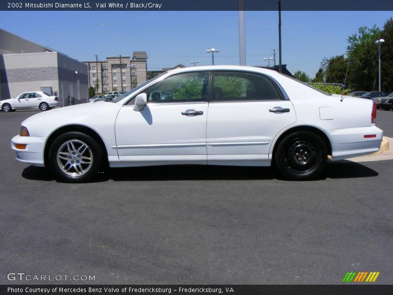 Vail White / Black/Gray 2002 Mitsubishi Diamante LS