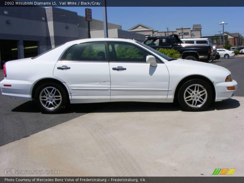 Vail White / Black/Gray 2002 Mitsubishi Diamante LS