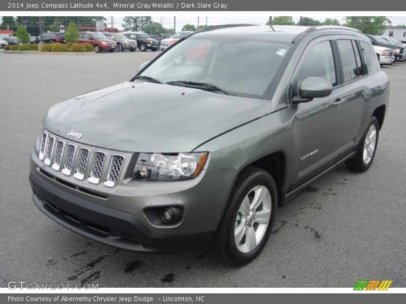 Mineral Gray Metallic / Dark Slate Gray 2014 Jeep Compass Latitude 4x4