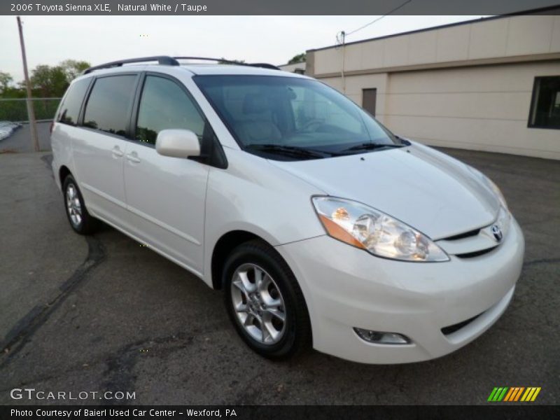 Natural White / Taupe 2006 Toyota Sienna XLE