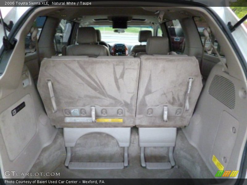 Natural White / Taupe 2006 Toyota Sienna XLE