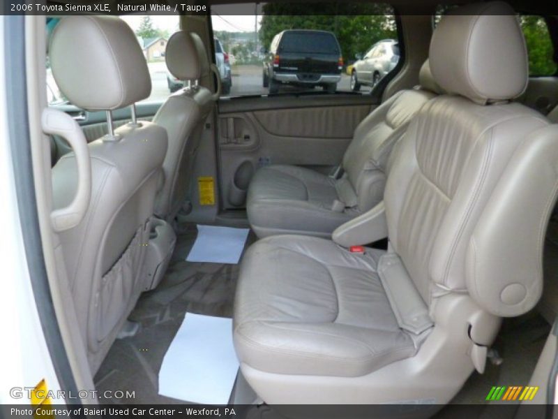 Natural White / Taupe 2006 Toyota Sienna XLE