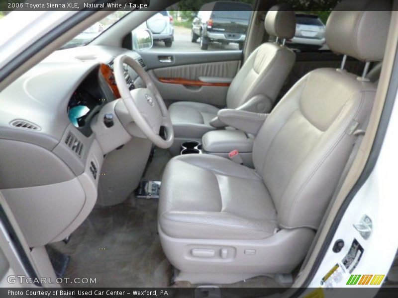 Natural White / Taupe 2006 Toyota Sienna XLE