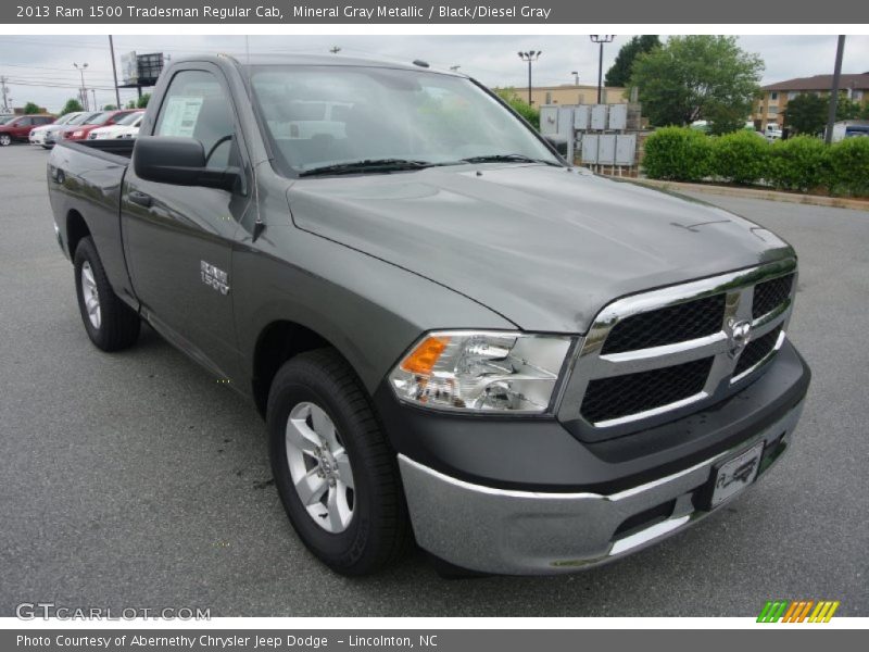 Front 3/4 View of 2013 1500 Tradesman Regular Cab