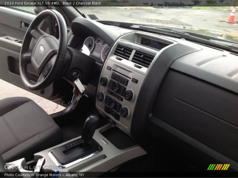 Black / Charcoal Black 2010 Ford Escape XLT V6 4WD