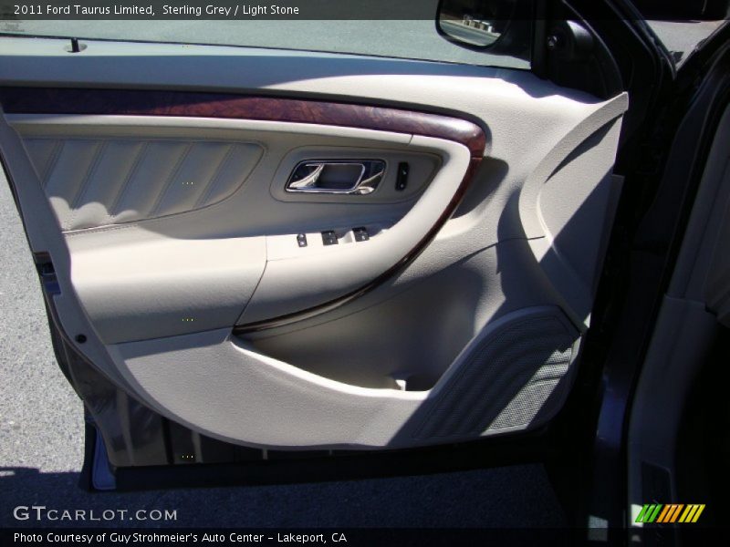 Sterling Grey / Light Stone 2011 Ford Taurus Limited