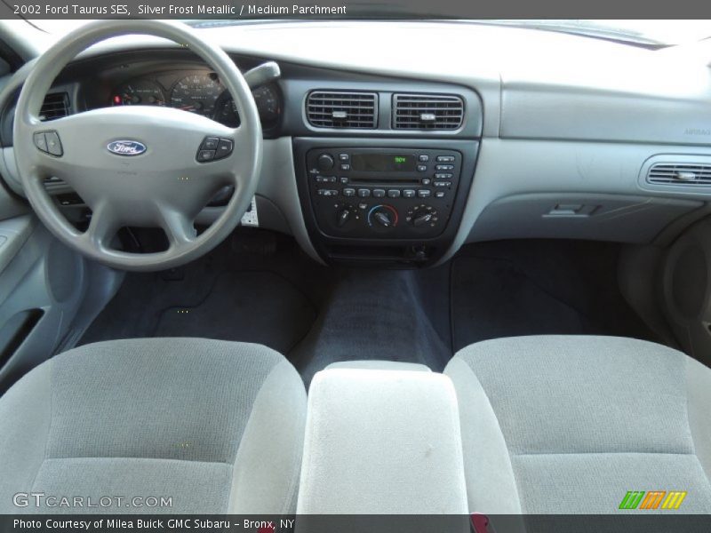Silver Frost Metallic / Medium Parchment 2002 Ford Taurus SES