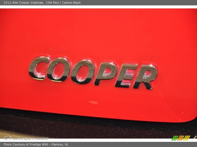 Chili Red / Carbon Black 2011 Mini Cooper Clubman