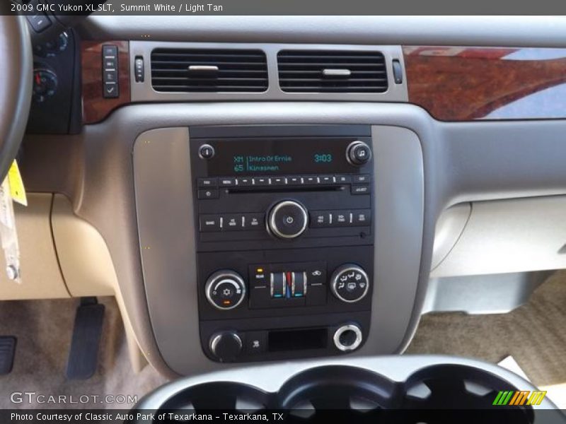 Summit White / Light Tan 2009 GMC Yukon XL SLT