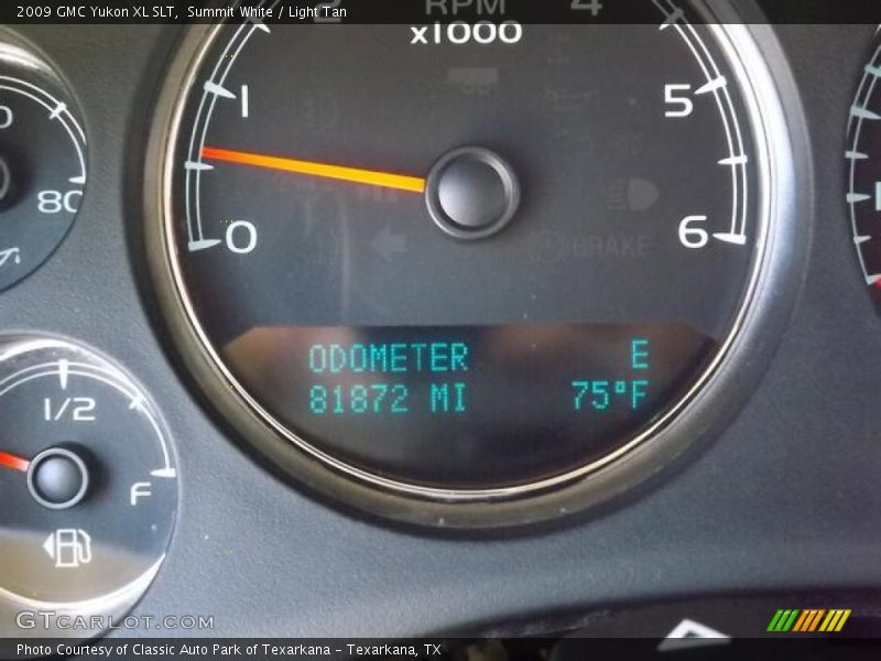 Summit White / Light Tan 2009 GMC Yukon XL SLT