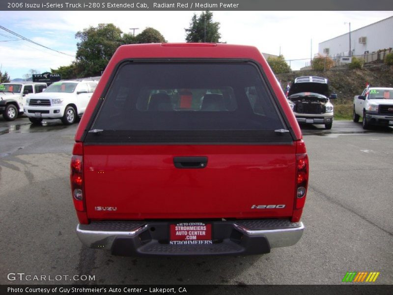 Radiant Red / Medium Pewter 2006 Isuzu i-Series Truck i-280 S Extended Cab