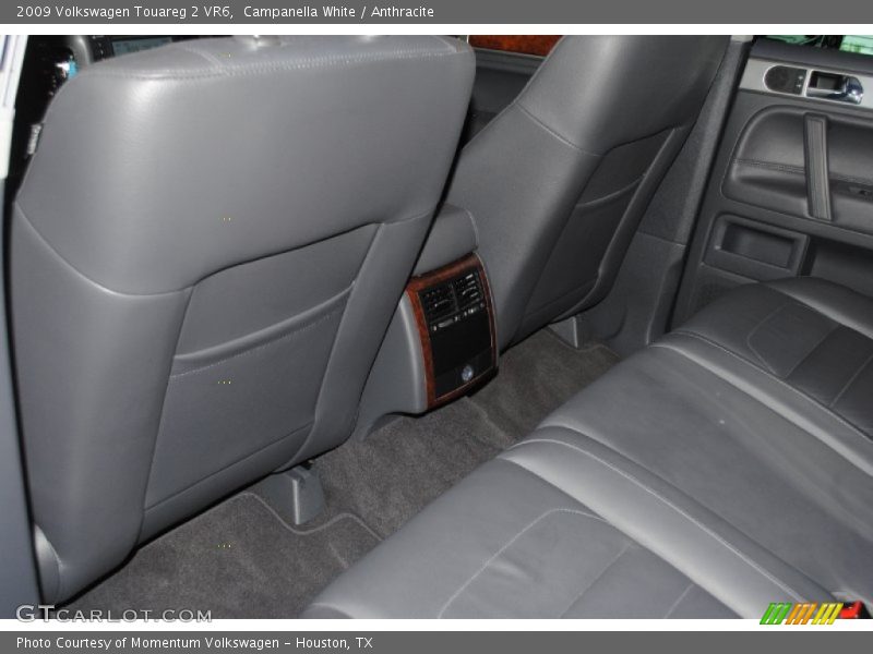 Campanella White / Anthracite 2009 Volkswagen Touareg 2 VR6