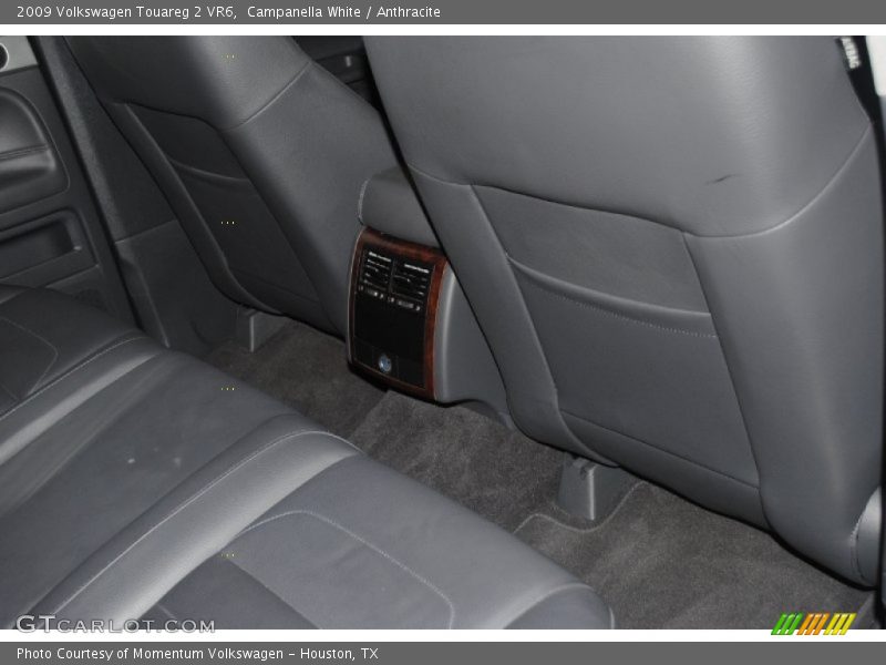 Campanella White / Anthracite 2009 Volkswagen Touareg 2 VR6