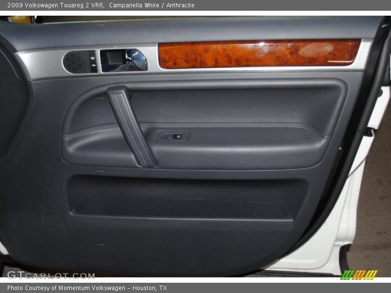 Campanella White / Anthracite 2009 Volkswagen Touareg 2 VR6