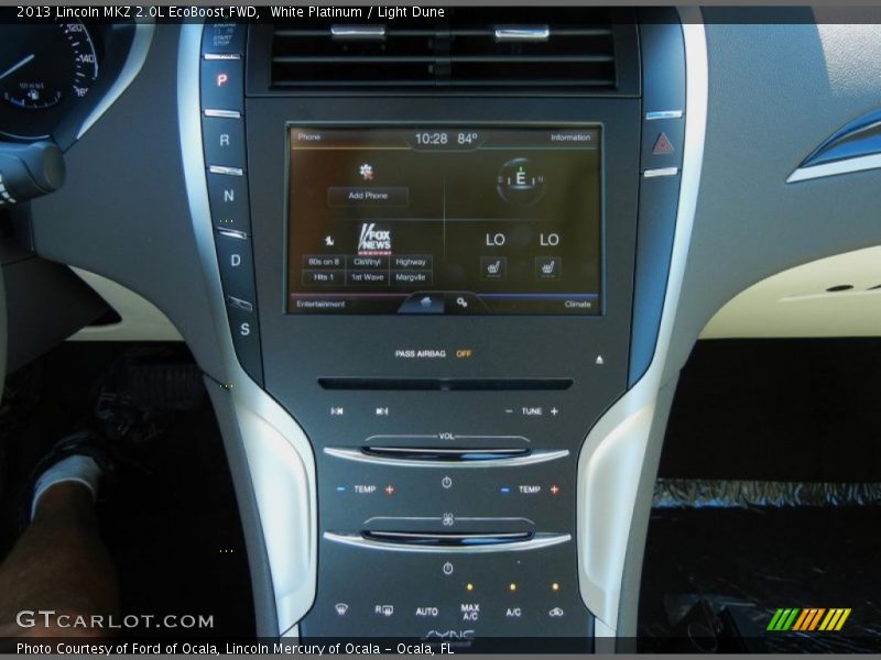 White Platinum / Light Dune 2013 Lincoln MKZ 2.0L EcoBoost FWD
