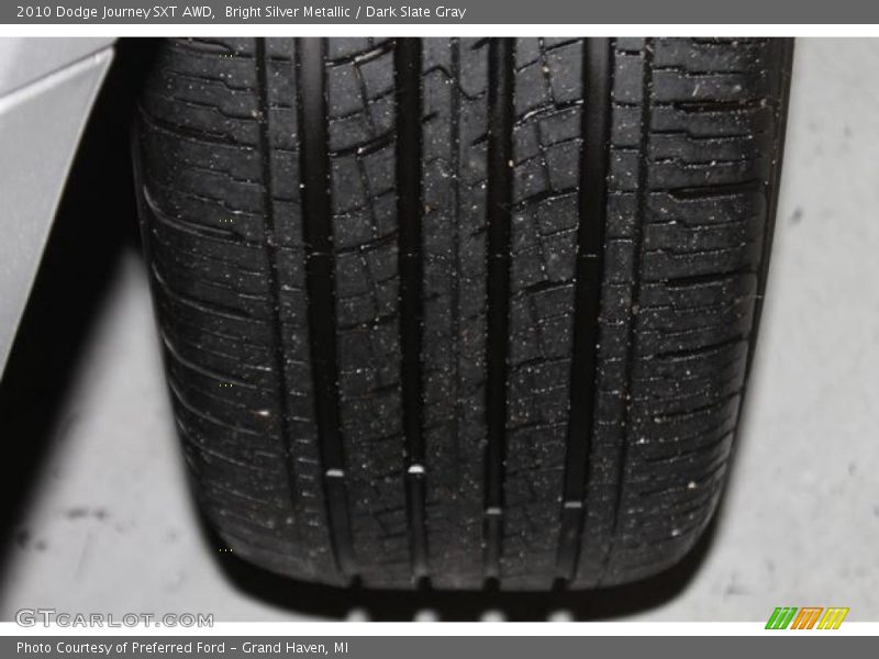 Bright Silver Metallic / Dark Slate Gray 2010 Dodge Journey SXT AWD