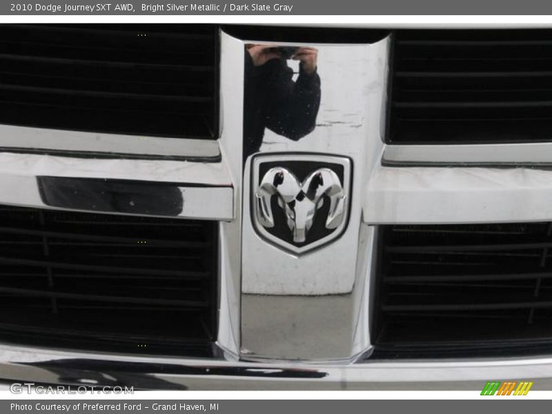 Bright Silver Metallic / Dark Slate Gray 2010 Dodge Journey SXT AWD