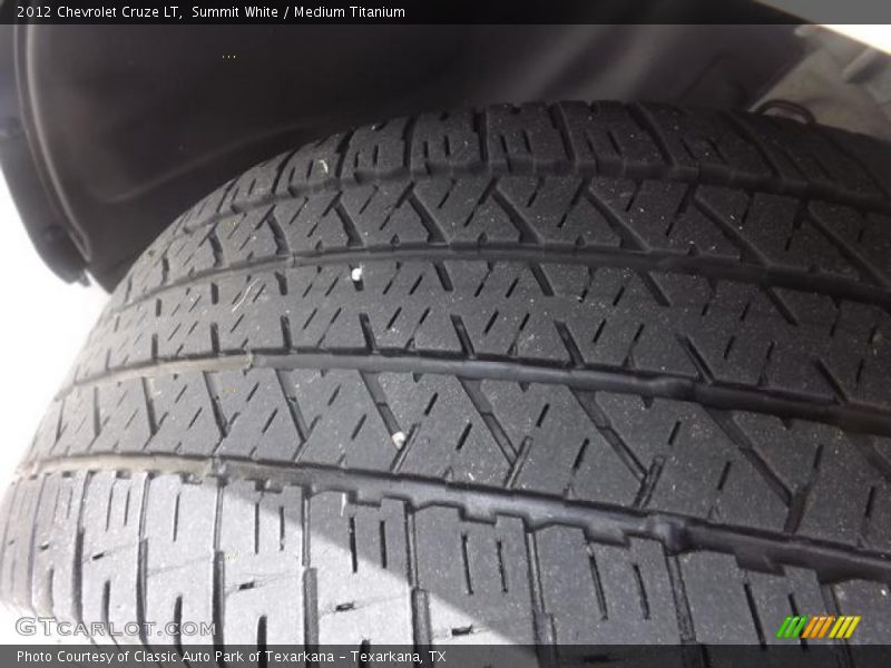 Summit White / Medium Titanium 2012 Chevrolet Cruze LT