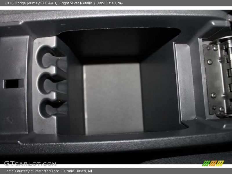 Bright Silver Metallic / Dark Slate Gray 2010 Dodge Journey SXT AWD