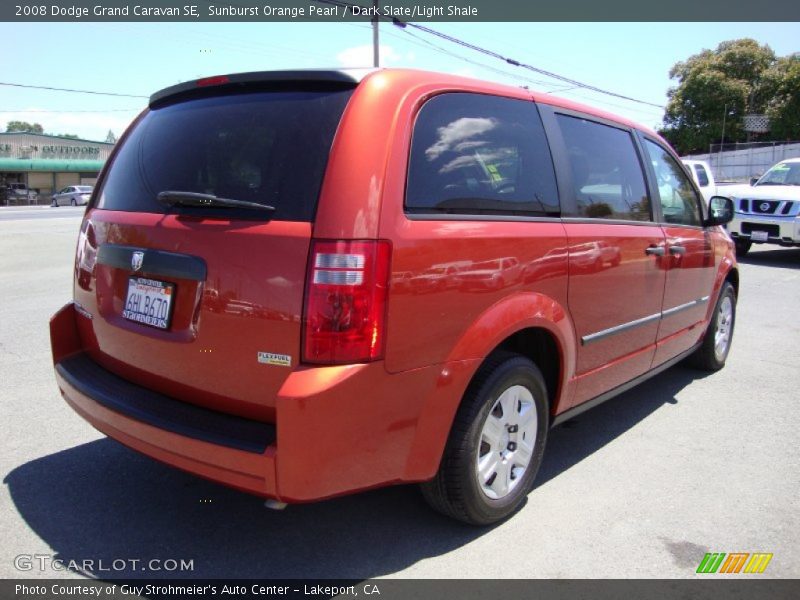 Sunburst Orange Pearl / Dark Slate/Light Shale 2008 Dodge Grand Caravan SE