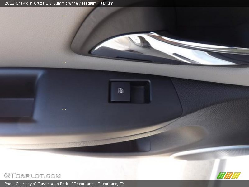 Summit White / Medium Titanium 2012 Chevrolet Cruze LT