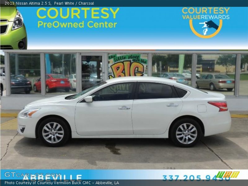 Pearl White / Charcoal 2013 Nissan Altima 2.5 S