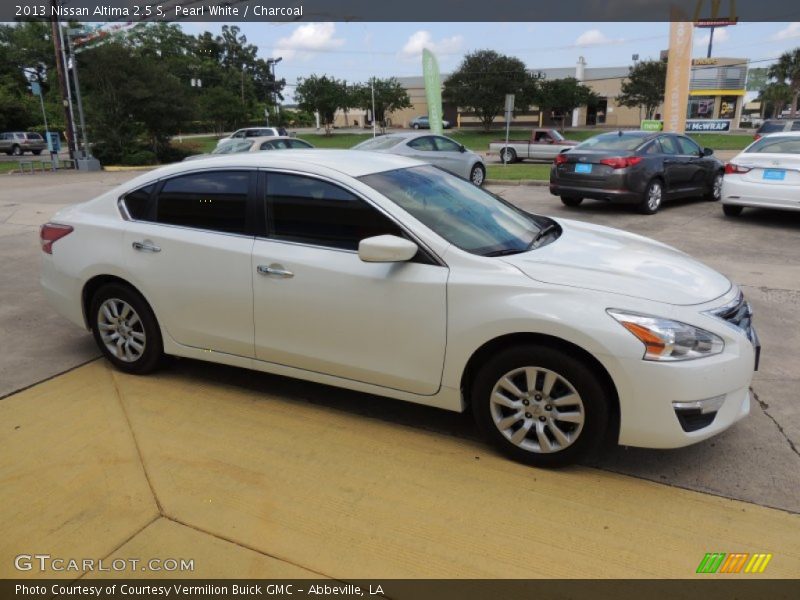 Pearl White / Charcoal 2013 Nissan Altima 2.5 S
